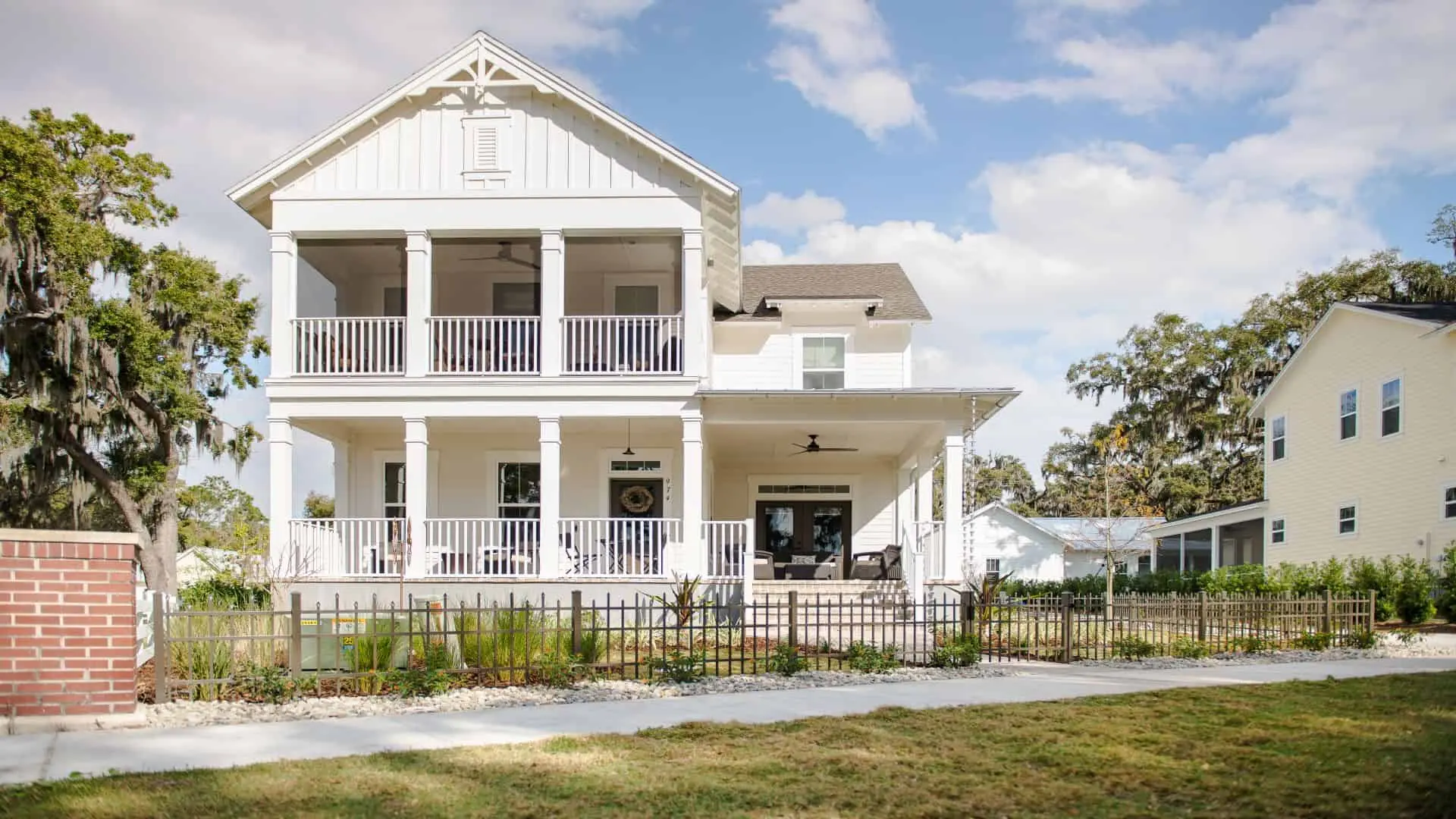Pro Tips: Matching Your Fence to Your Home’s Exterior