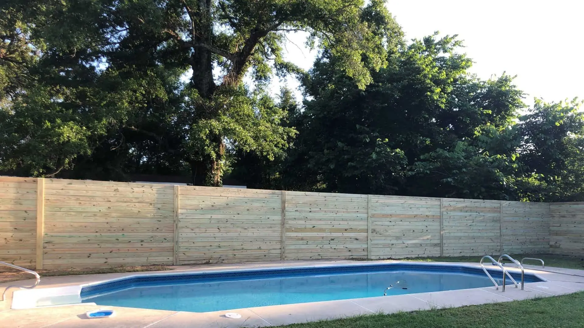 What Are the Benefits of Getting a Fort Worth Custom Fence?