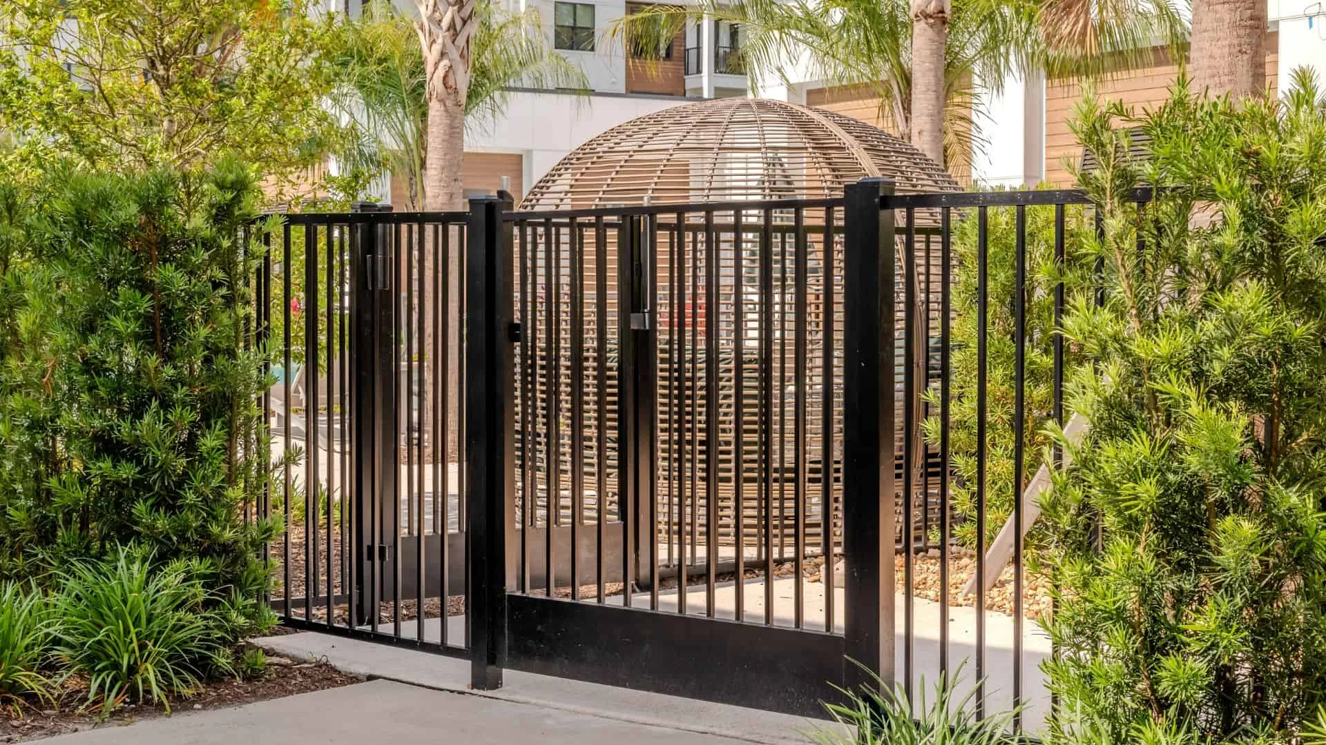 commercial fence installers west palm beach