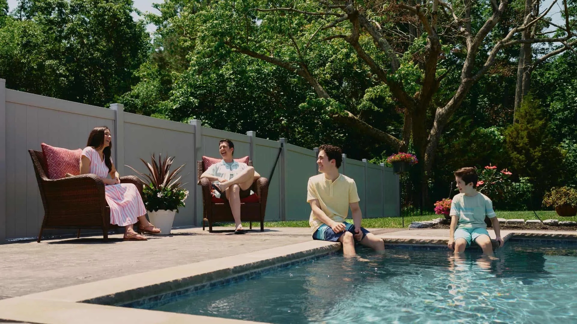 ‘Tis The Season To Discuss Fencing Around The Pool