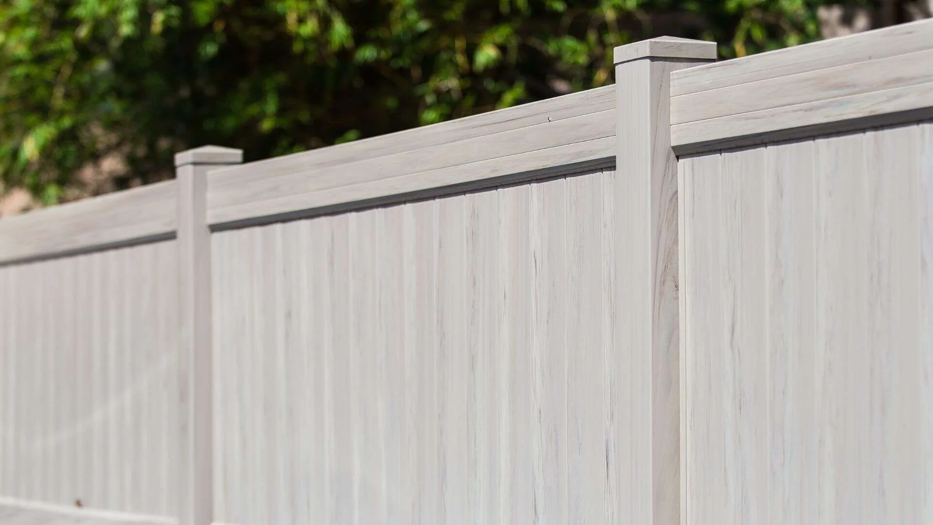 heartwood vinyl fences