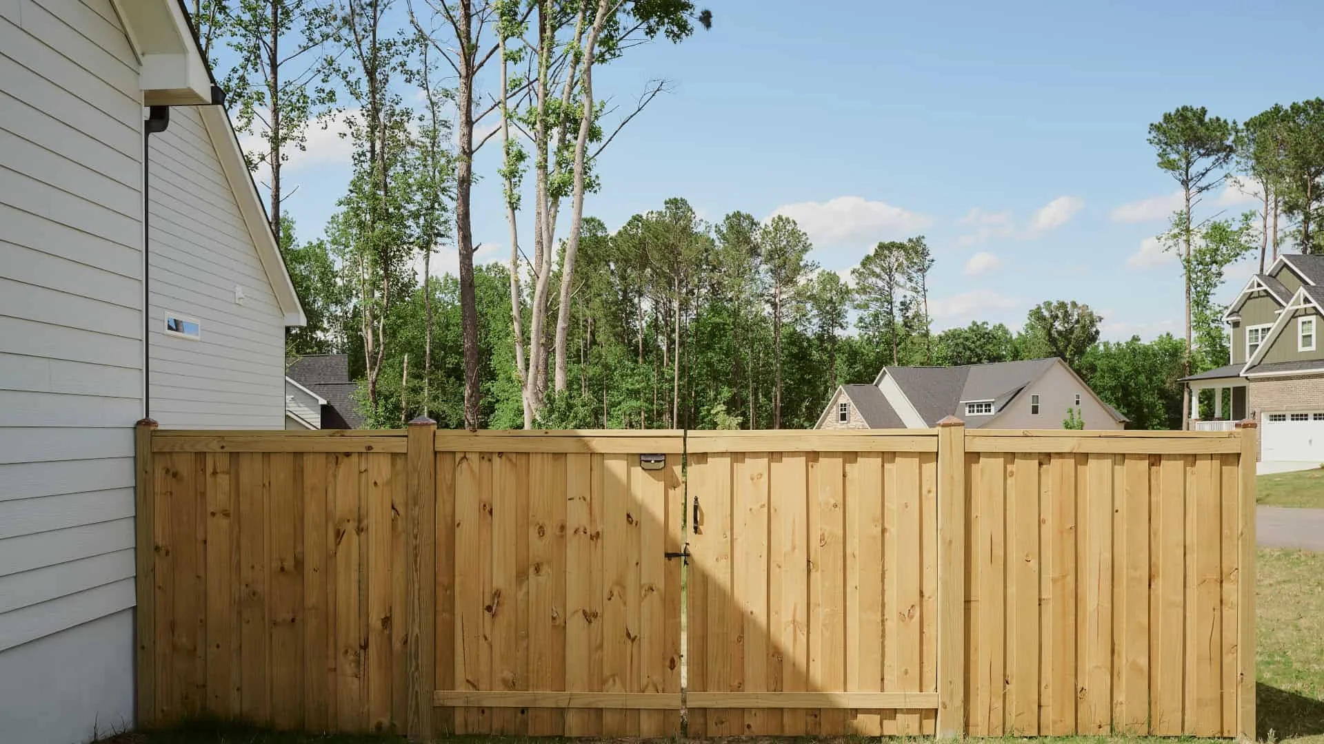 What You Need to Know About Fence Installation Harrisburg, PA