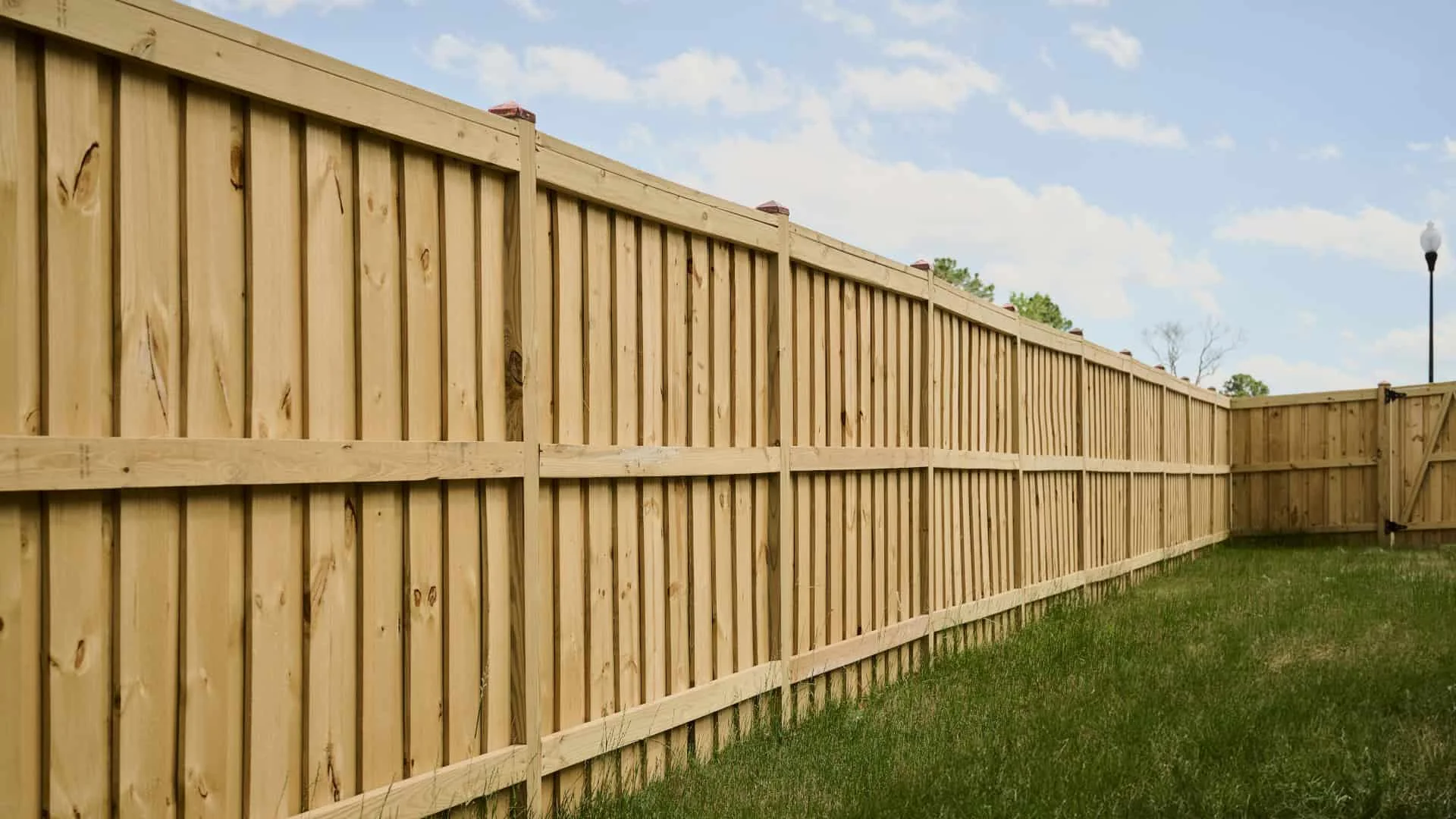 Should You Hire a Residential Fence Company Greenville, NC, Or DIY?