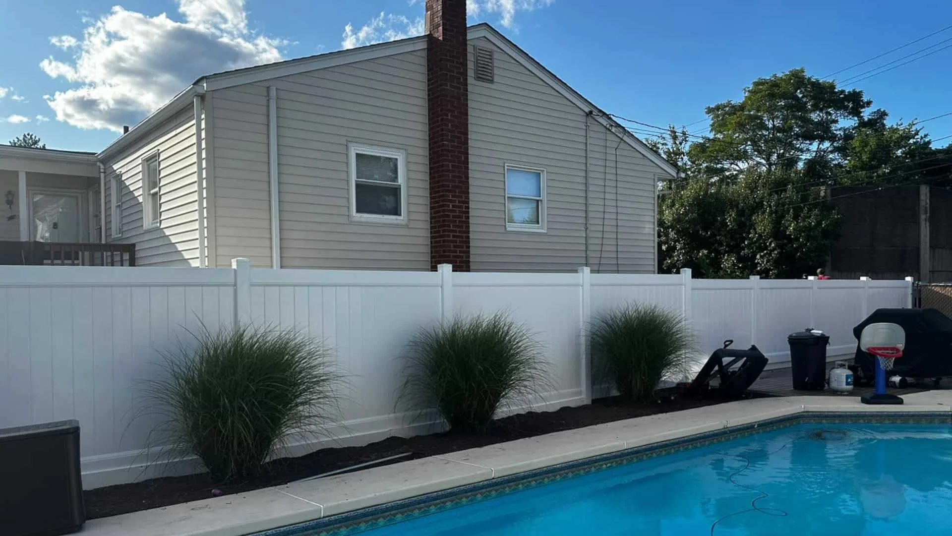 A New Fence Installation: Discover the Best Options for Your Modern Homes