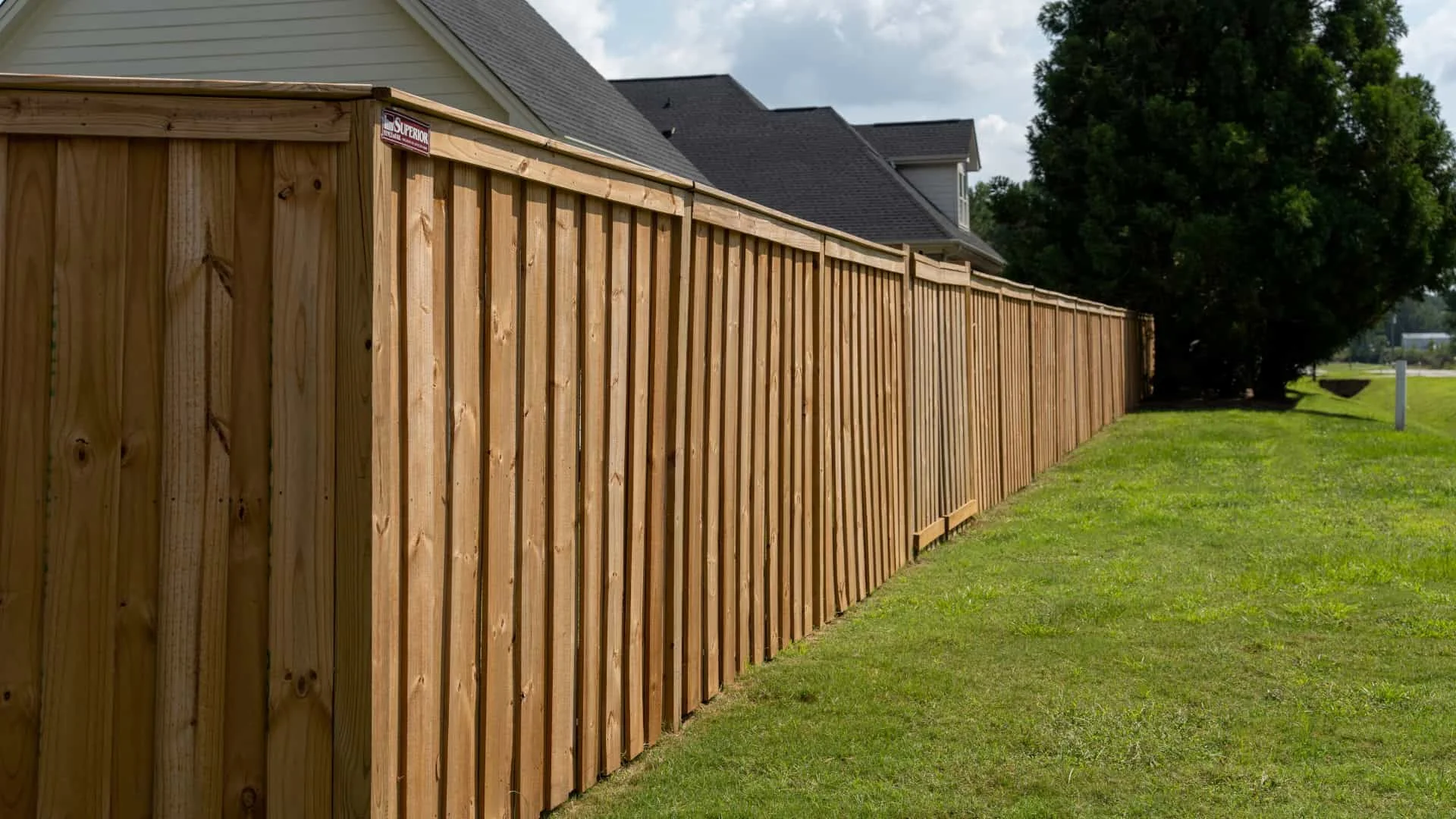 Get Top Quality Wooden Fence For Your Property In Fayetteville