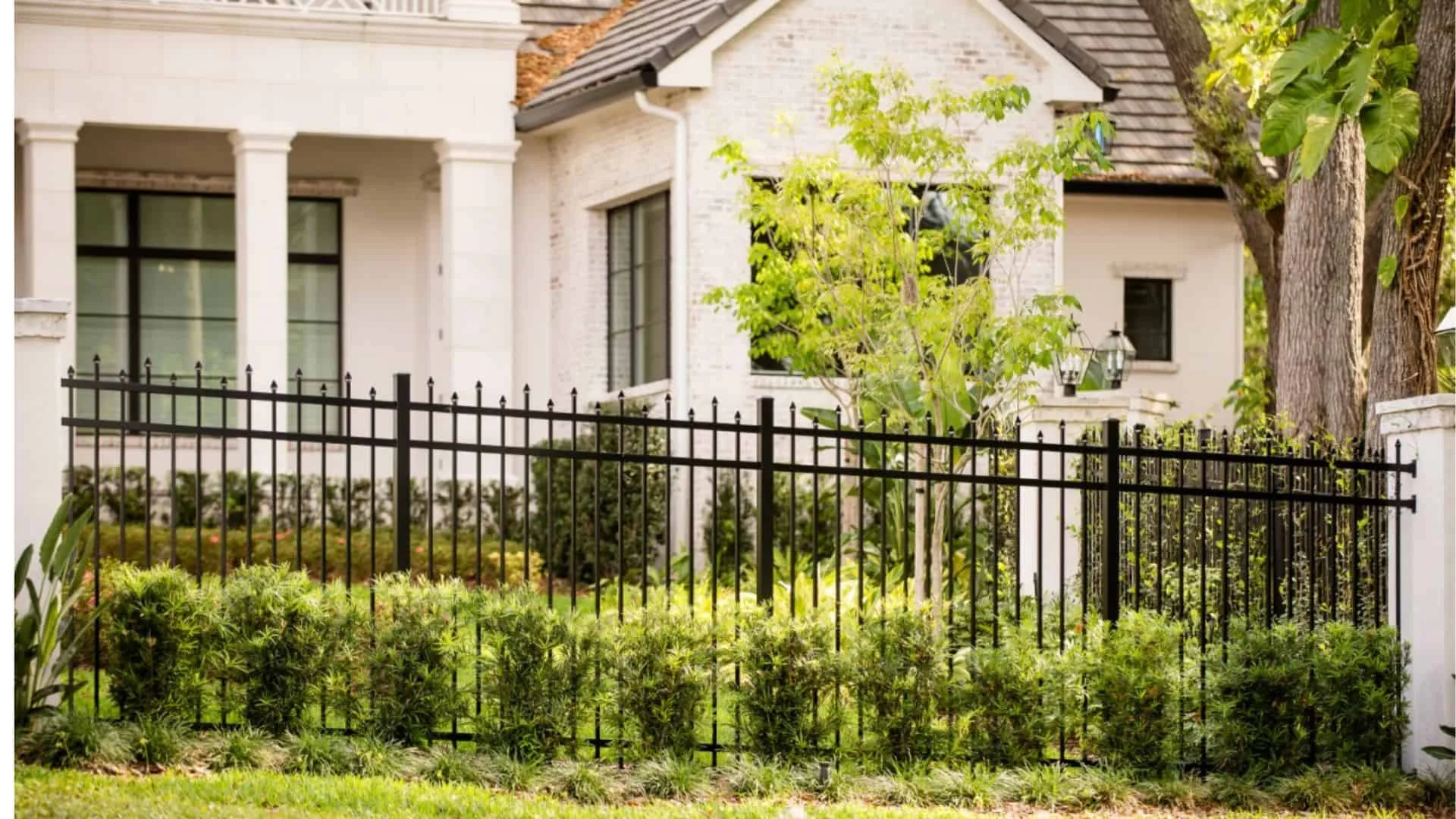 Steel front yard fence Houston