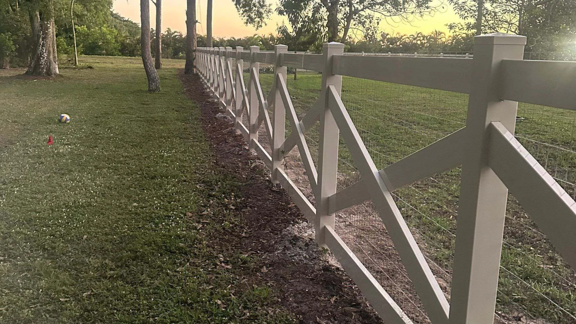 Superior Fence & Rail Is The Finest Fence Company West Palm Beach Has Ever Known