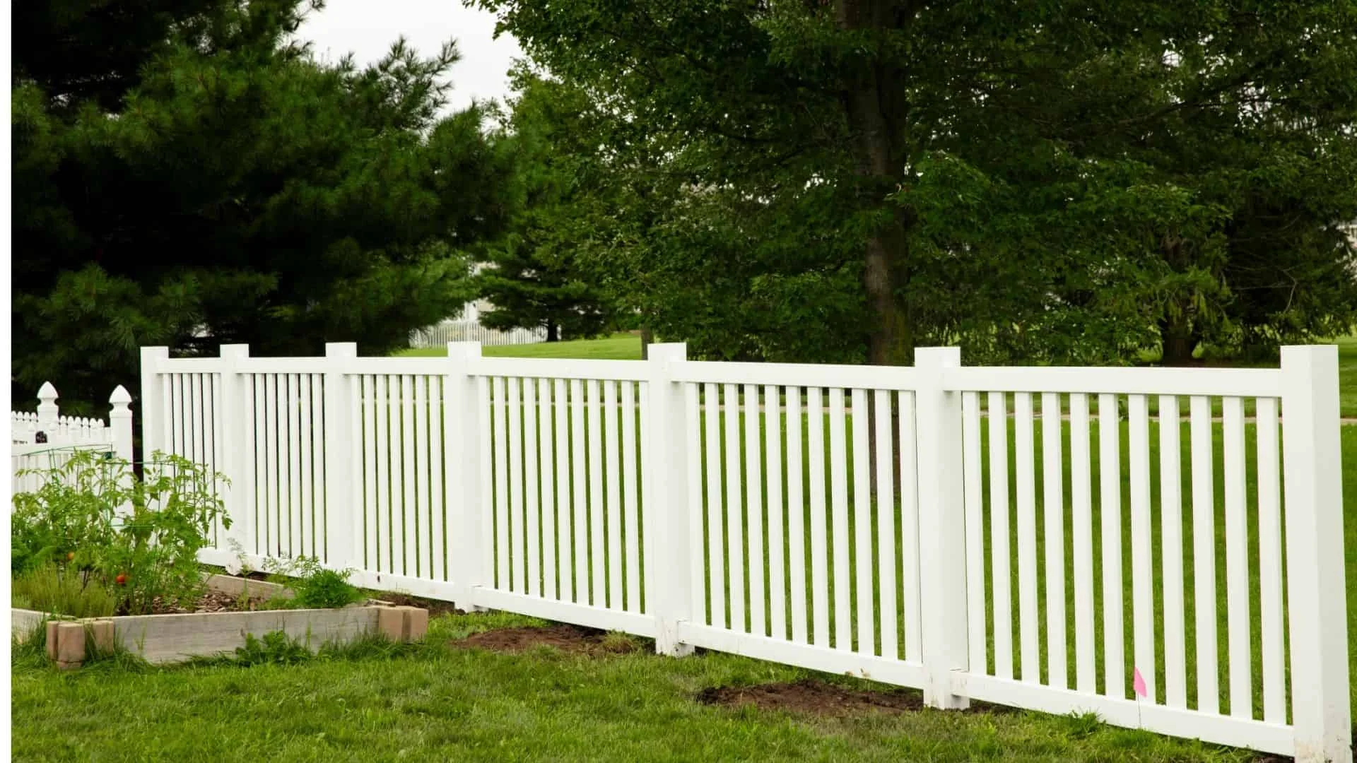 Yard Fencing Near Me – Compare Prices and Get the Best Deal Today!