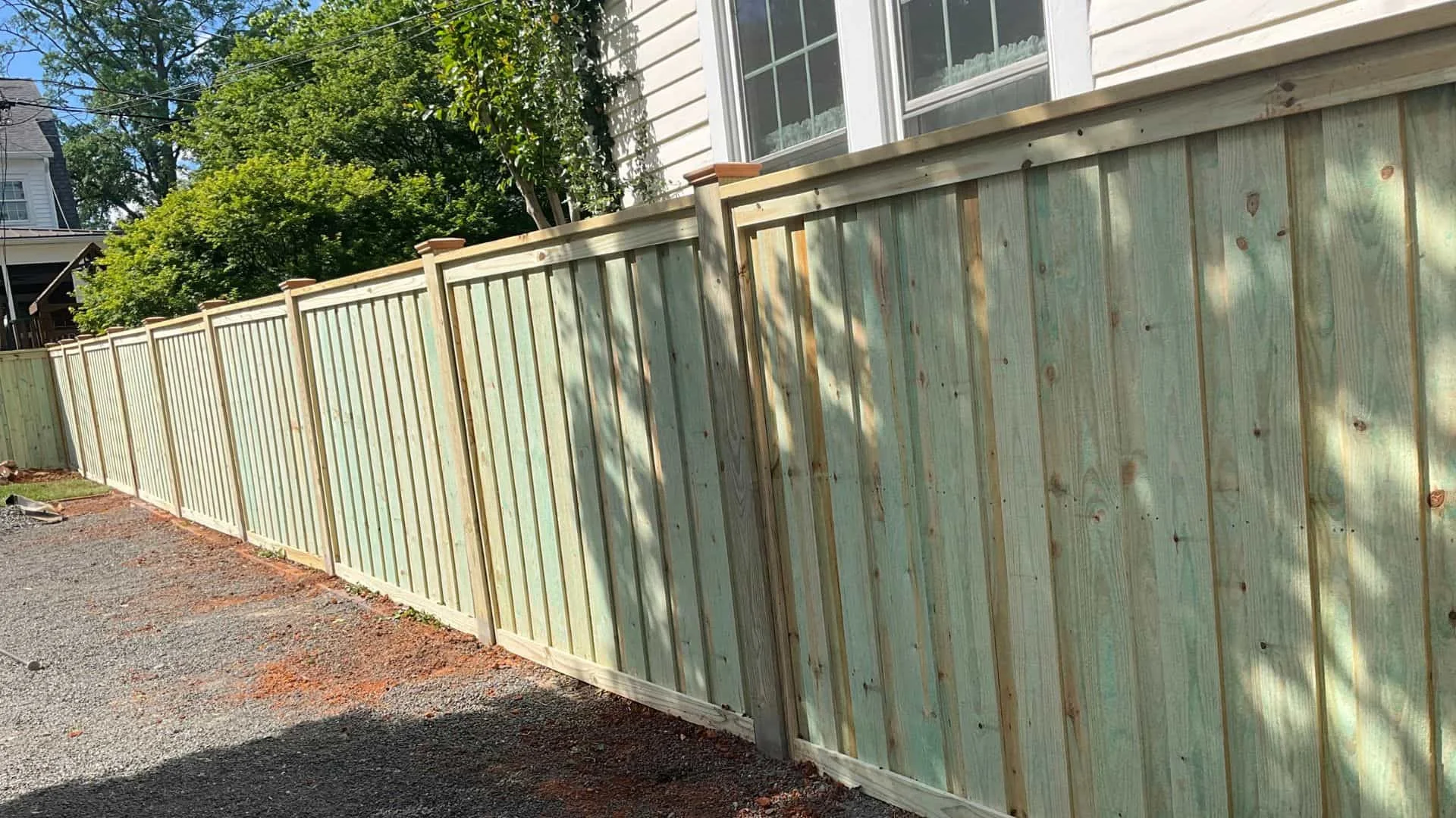 wooden fence builders