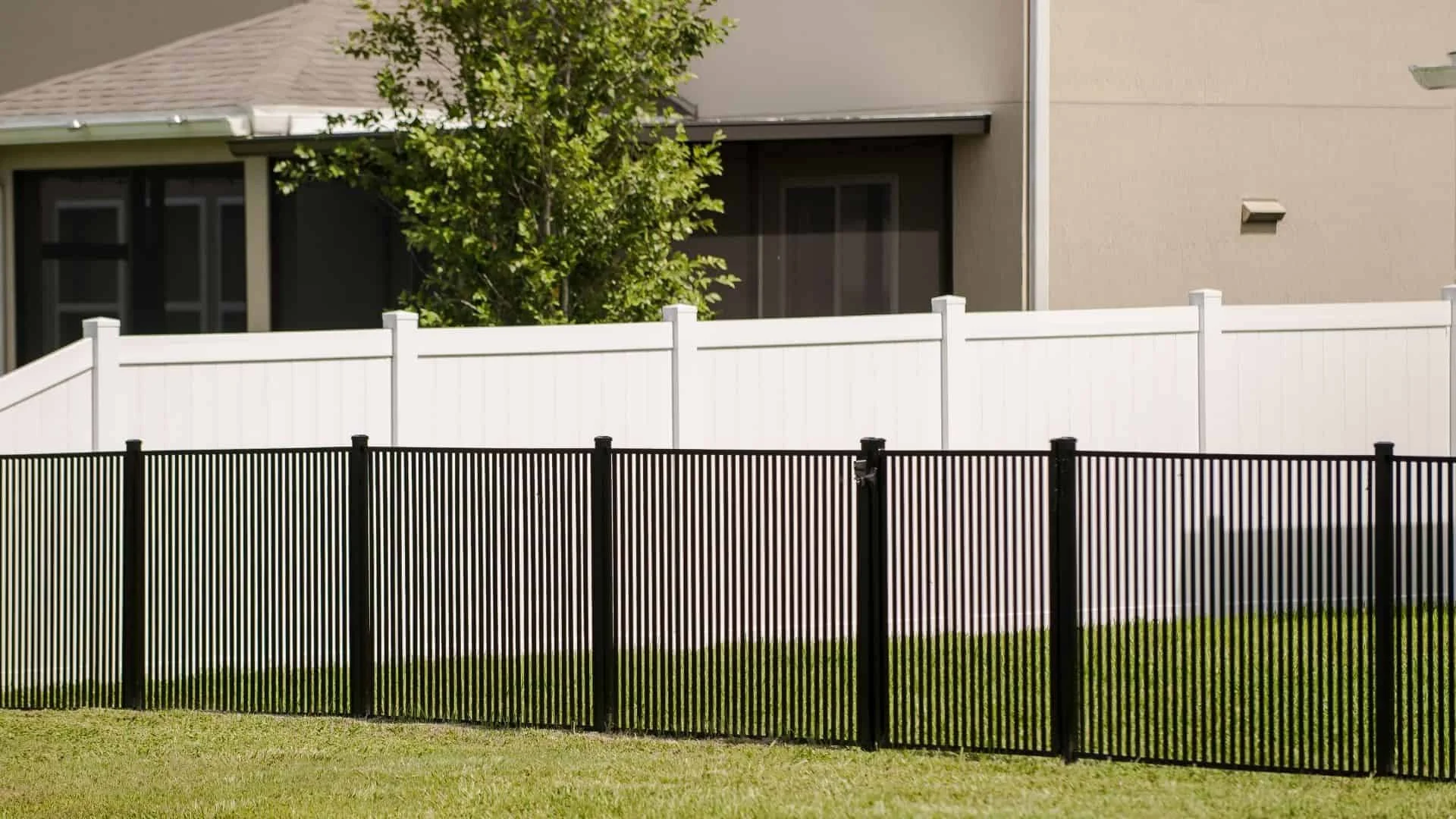 Where to Get Expert Aluminum Fence Installations in RI