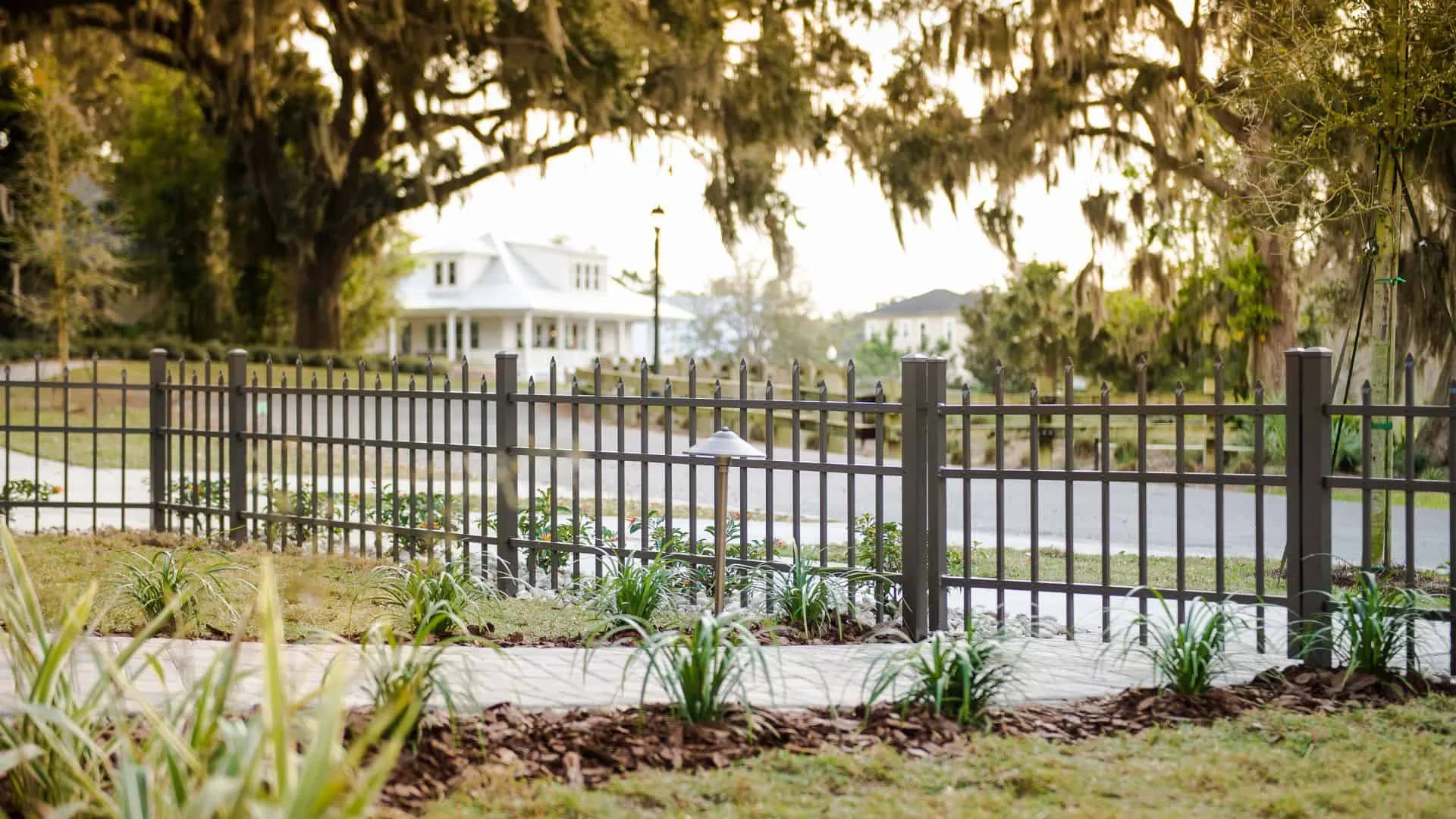 When Central Fl Homeowners Look For An Aluminum Fence Near Me, They Always Rely On Superior Fence & Rail