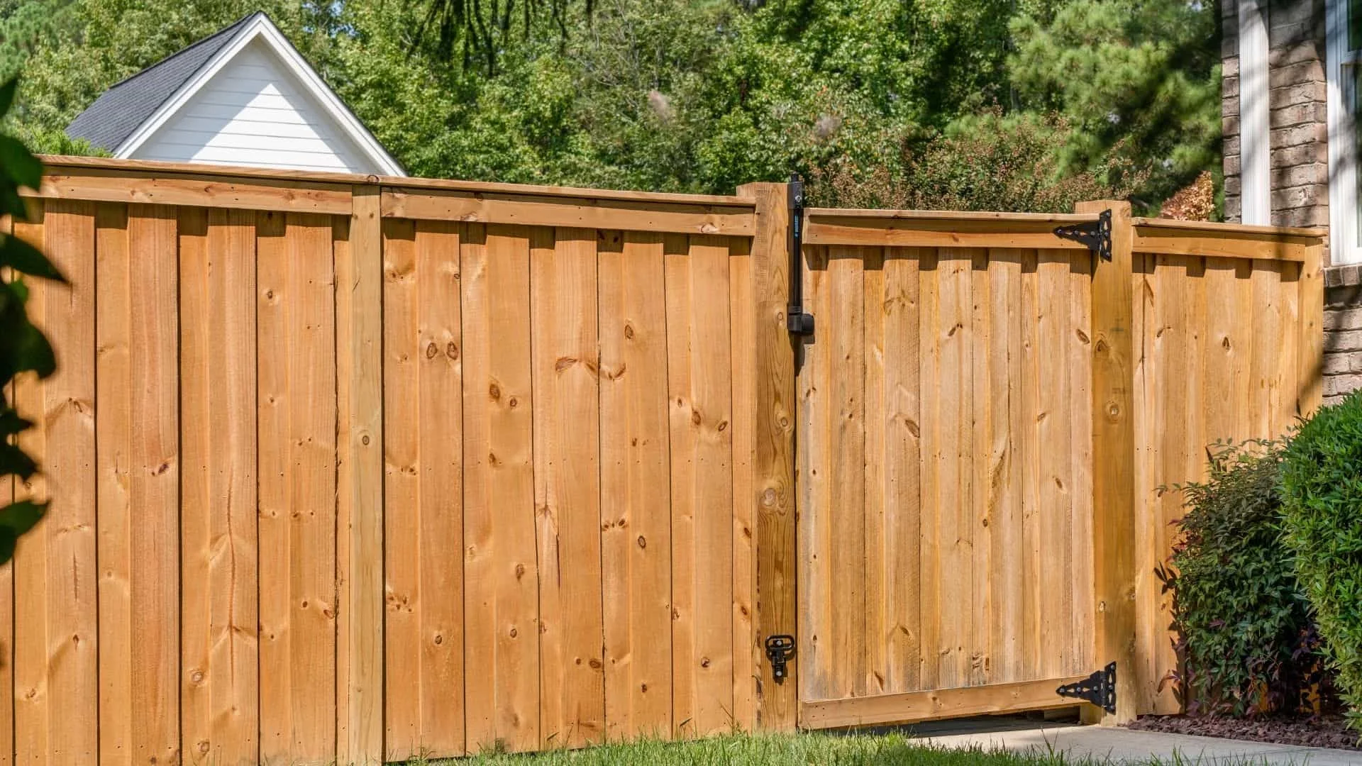 Your Trusted Hamilton Fencing Company – Expert Installers and Quality Service